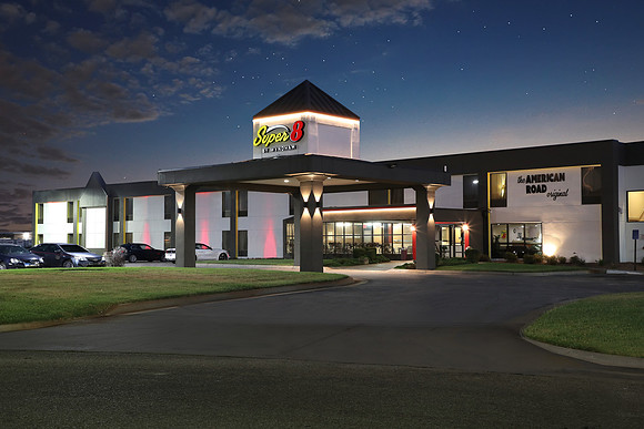 BT4I0585 NIgh w Sunset West Super 8 South Wichita