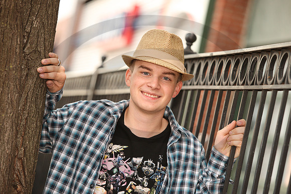 343C8289
