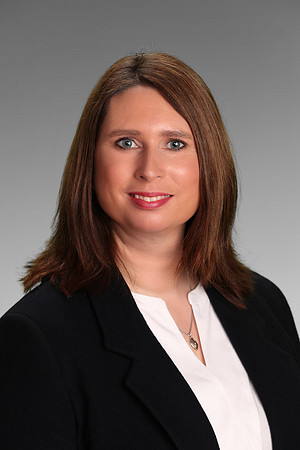 Jennifer Strecker A71I0939_pp gray