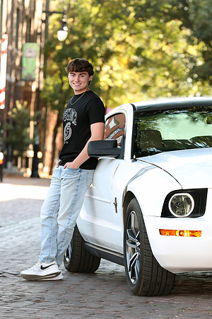Old Town High School Senior Portrait A71I7671